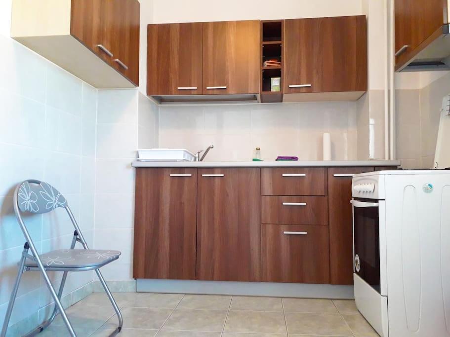 Corso - City Center Bukares Bagian luar foto